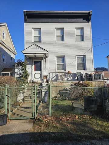 630 Mile Square, Yonkers, NY 10704