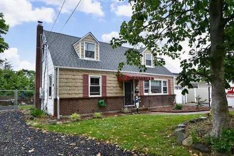 70 Islip Avenue, Islip, NY 11751