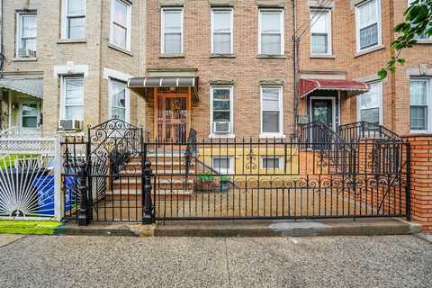 295 Autumn Avenue, Brooklyn, NY 11208
