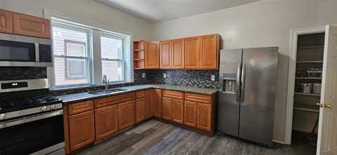 242 N Terrace Avenue, Mount Vernon, NY 10550