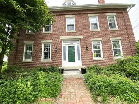199 Main Street, Belfast, ME 04915
