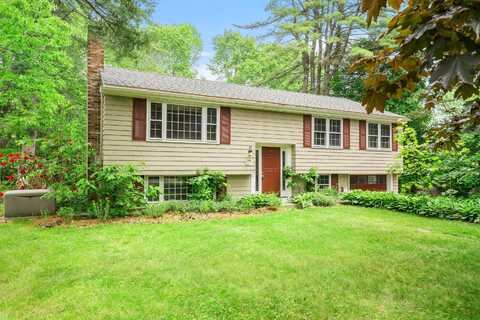 112 Bowdoin Street, Yarmouth, ME 04096