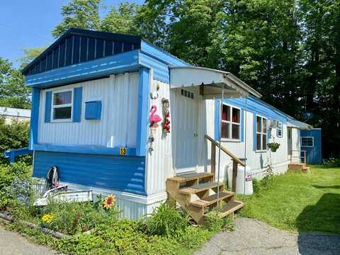 13 Brookside Drive, Pittston, ME 04345