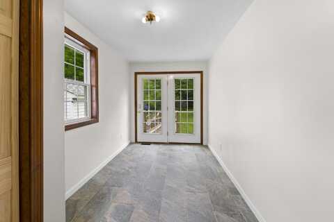 131 Forest Avenue, Orono, ME 04473