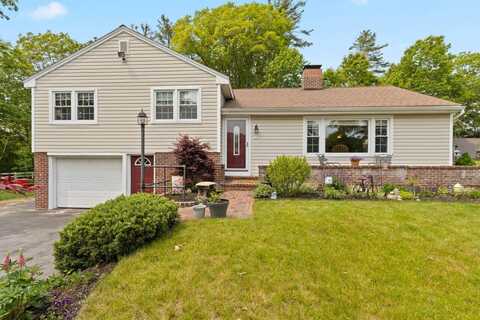 29 Robinson Road, Scarborough, ME 04074