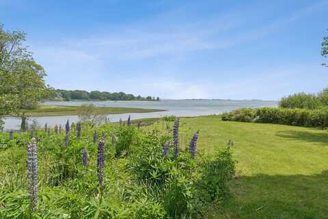 184 John Small Road, Chebeague Island, ME 04017