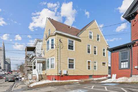 92 Bartlett Street, Lewiston, ME 04240