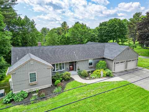 4 Mayflower Road, Hallowell, ME 04347