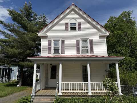 21 Fern Street, Bangor, ME 04401