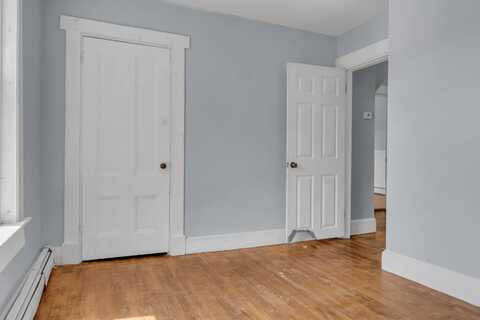 120 Holland Street, Lewiston, ME 04240