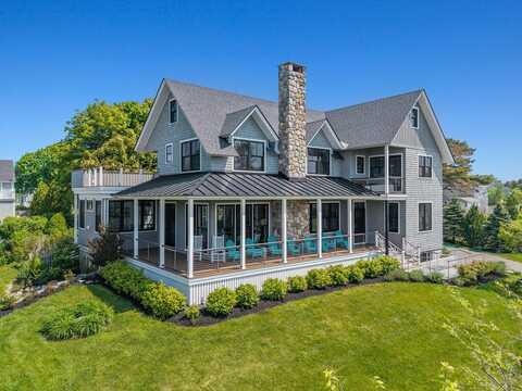 7 First Street, Biddeford, ME 04006