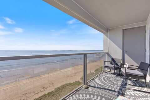 31 E Grand Avenue, Old Orchard Beach, ME 04064