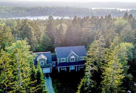 4 Cadillac Way, Mount Desert, ME 04660