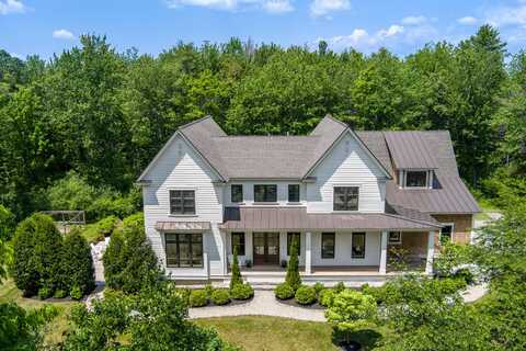38 Fieldstone Lane, Falmouth, ME 04105