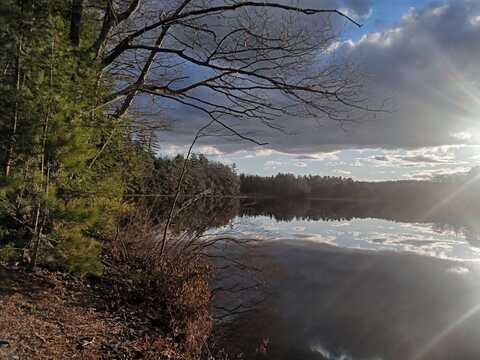 915 Augusta Road, Belgrade, ME 04917