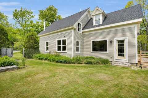 276 N Sedgwick Road, Sedgwick, ME 04676