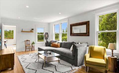 276 N Sedgwick Road, Sedgwick, ME 04676