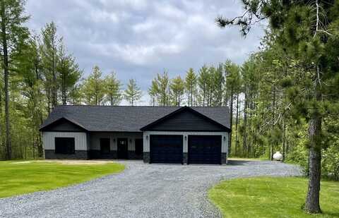 8 Peck Drive, Newport, ME 04953