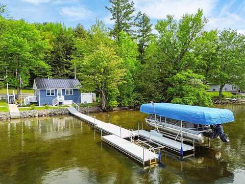 372 Memorial Drive, Winthrop, ME 04364
