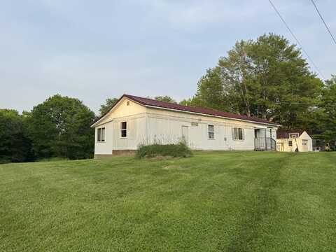 698 Waterville Road, Skowhegan, ME 04976