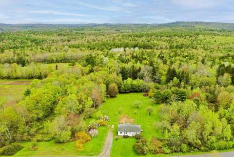 180 Old County Road, Searsport, ME 04974