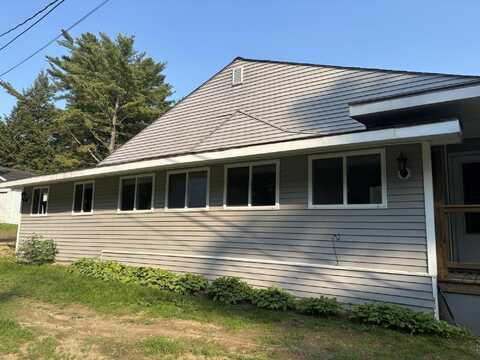62 Salmon Road, Madison, ME 04950