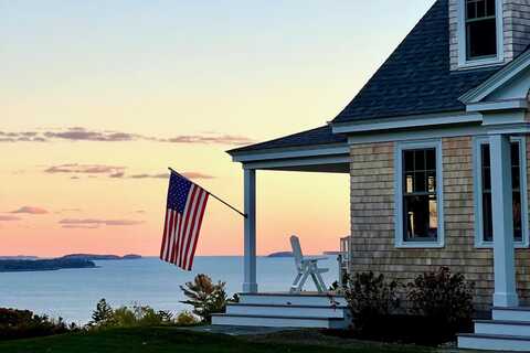 286 Atlantic Highway, Northport, ME 04849