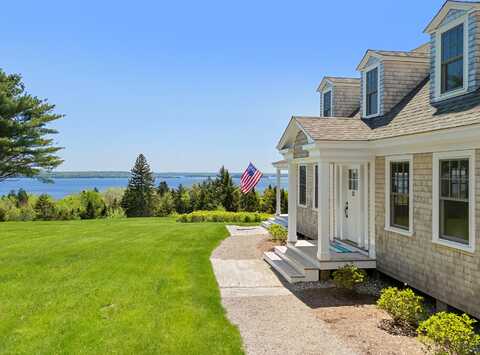 286 Atlantic Highway, Northport, ME 04849