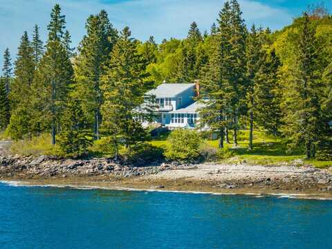 250 Davis Point Road, Cushing, ME 04563