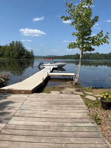 133 Lake Road, Norway, ME 04268
