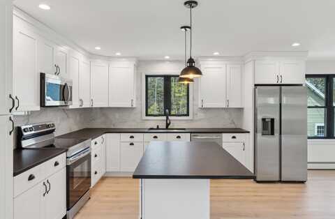 17 Ward Road, Sebago, ME 04029