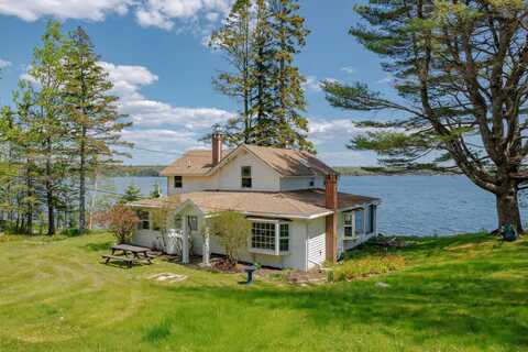 20 Lorimer Road, Lamoine, ME 04605
