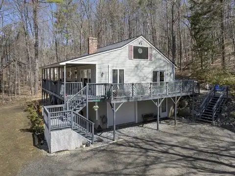 131 Harbor Road, Naples, ME 04055