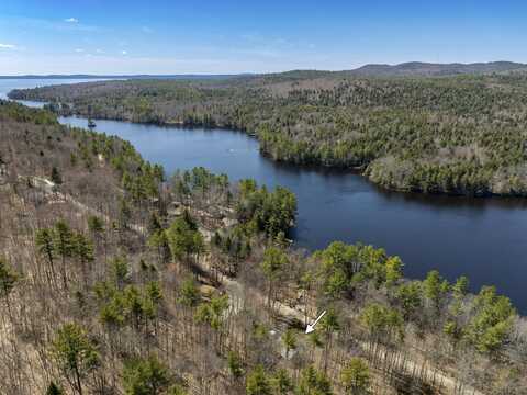 131 Harbor Road, Naples, ME 04055