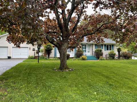 16 Steamboat Street, Calais, ME 04619