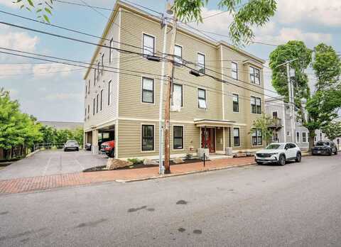65 Munjoy Street, Portland, ME 04101