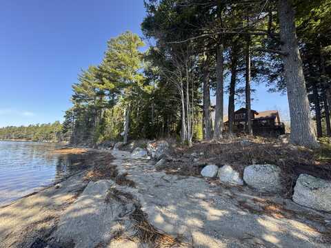 172 Alder Brook Lane, Waltham, ME 04605