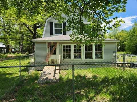 1067 Pushaw Road, Glenburn, ME 04401