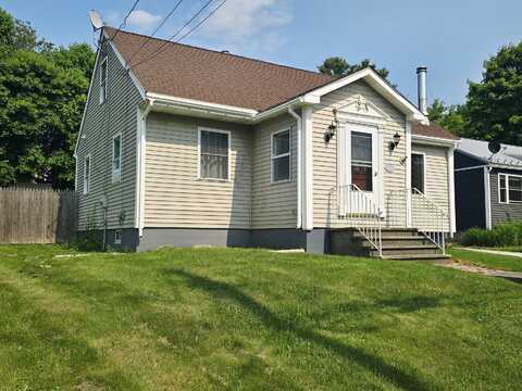 351 Maple Street, Bangor, ME 04401