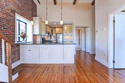 99 Silver Street, Portland, ME 04101