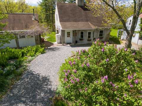 9 Juniper Lane, Damariscotta, ME 04543