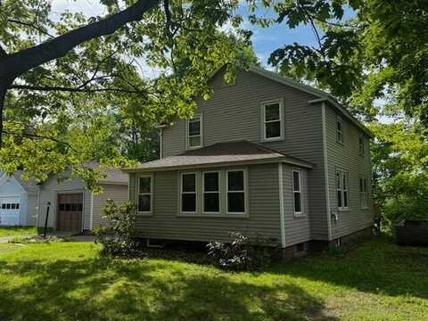 19 Prospect Street, Skowhegan, ME 04976