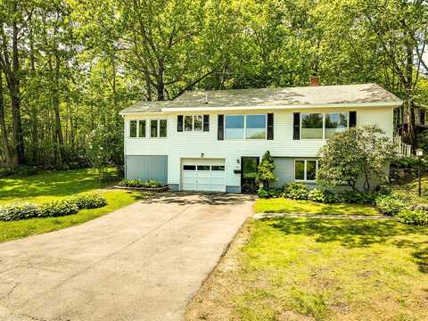 51 Acadia Drive, Rockland, ME 04841