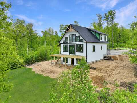 70 Harmony Row, Bethel, ME 04217