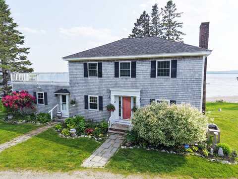 18 Bridges Point Lane, Brooklin, ME 04616