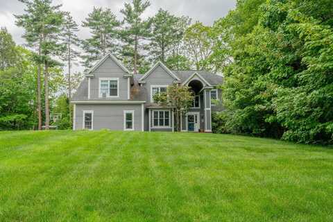 24 Surrey Lane, Falmouth, ME 04105