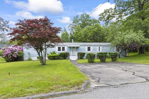 30 Sandalwood Circle, Kittery, ME 03904