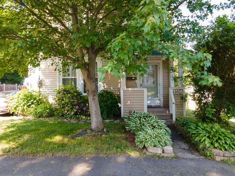 124 Palm Street, Bangor, ME 04401