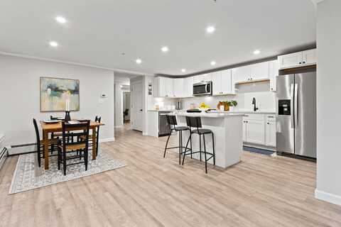16 Guilford Court, Portland, ME 04101