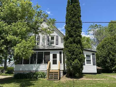 11 Sunnyside Street, Houlton, ME 04730